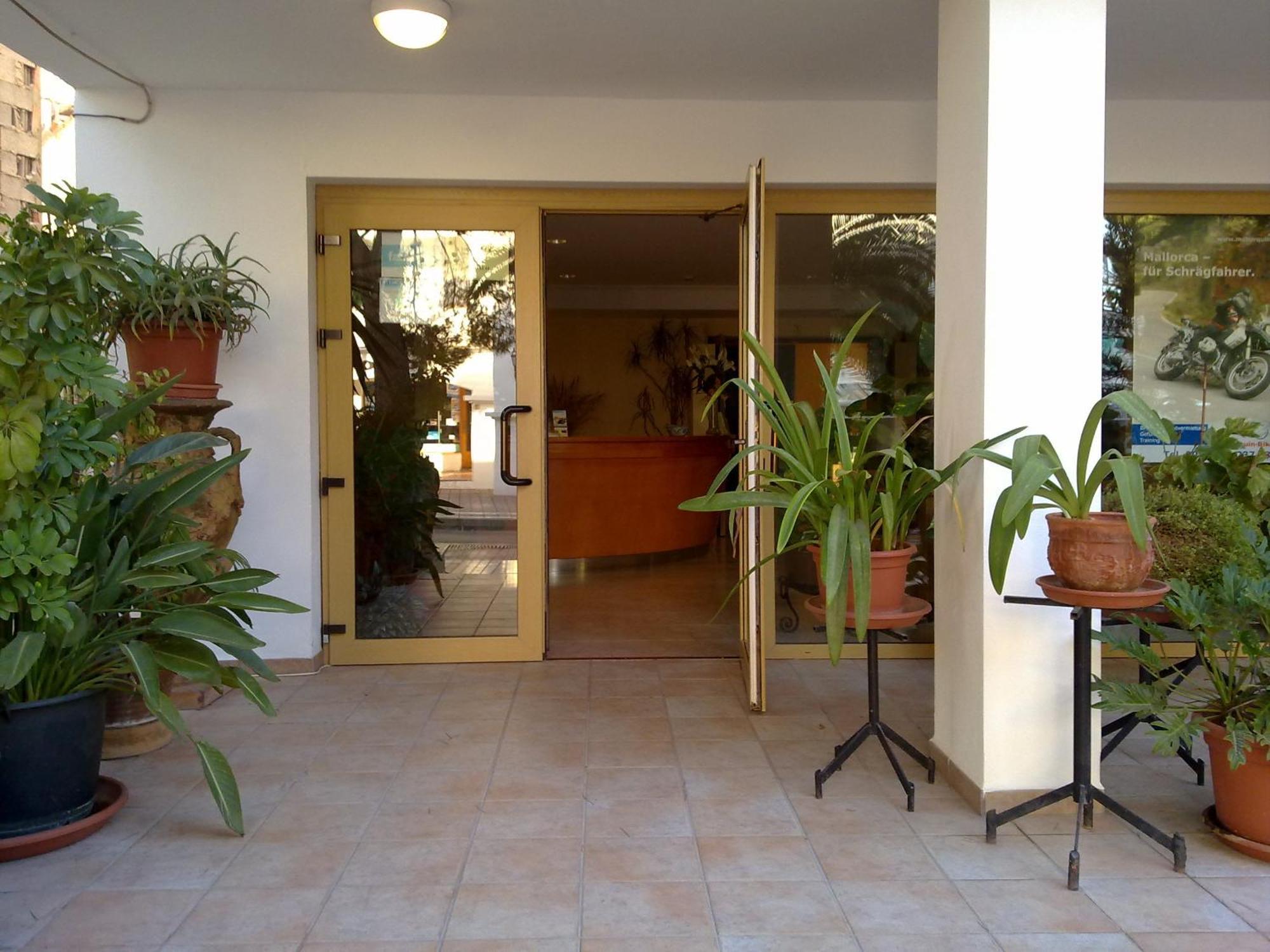 Hostal Leo D'Or Cala D´Or المظهر الخارجي الصورة